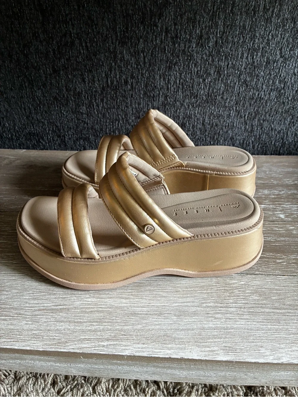 Reef Lofty Lux Hi Gold Metallic Platform Sandals